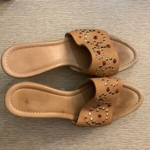 Donald J Pliner Wildar Studded Leather Sandals Boho Wood Slip On Heels Sz 7.5